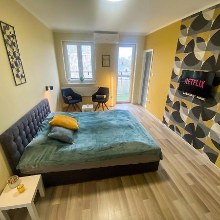 Fresh Smartly Designed Studio Flat & Sunny Balcony Budapest Kültér fotó