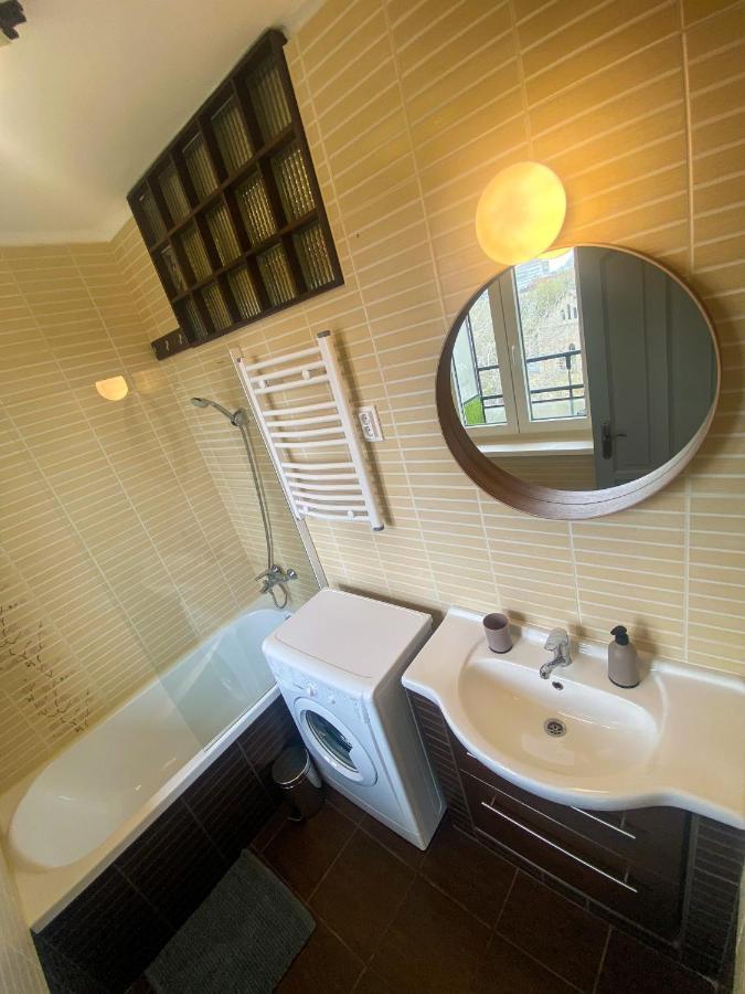 Fresh Smartly Designed Studio Flat & Sunny Balcony Budapest Kültér fotó